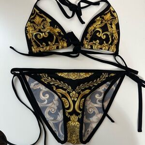 Versace Black and Gold Baroque Bikini Set Women’s Size 1 (US) 32 bottom Small
